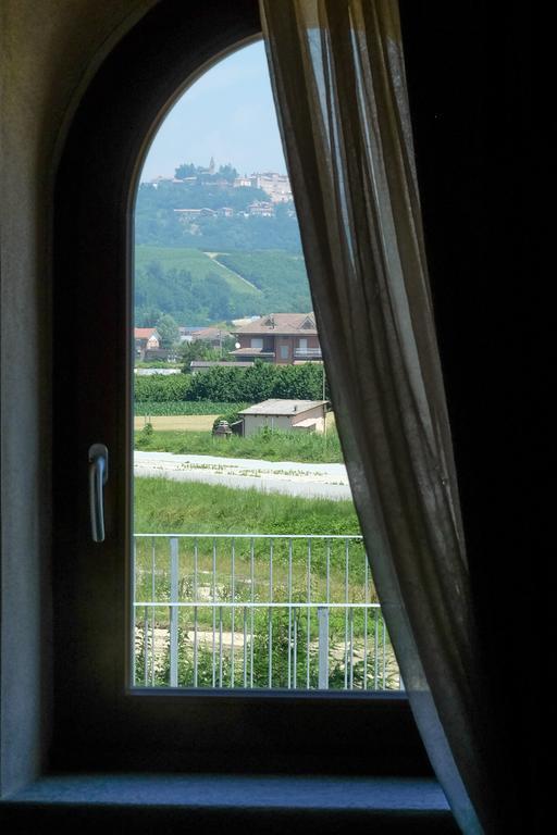 Hotel Le Botti Guarene Kültér fotó