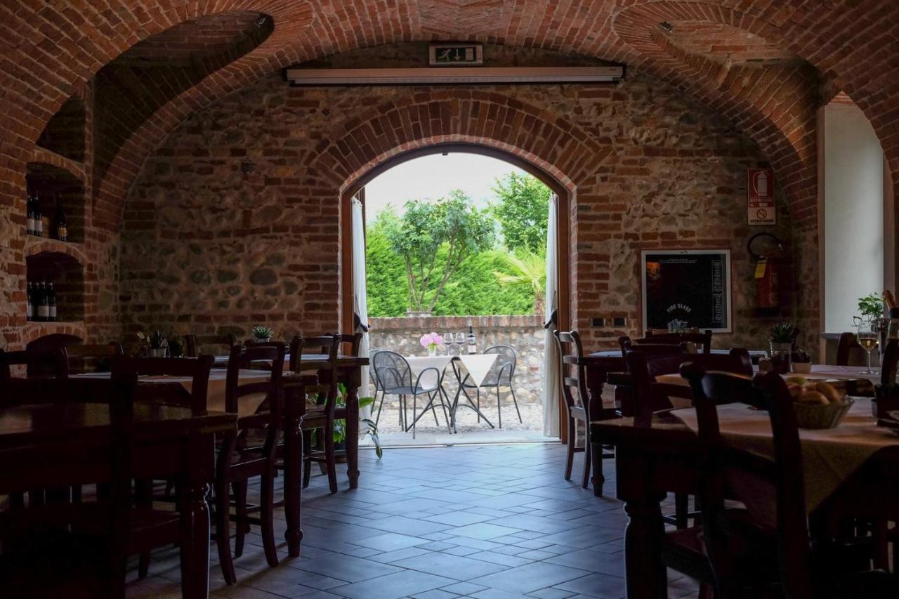 Hotel Le Botti Guarene Kültér fotó
